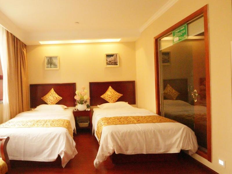 Greentree Inn Zhejiang Jiaxing West Zhongshan Road Vintage Car Building Express Hotel Exteriör bild