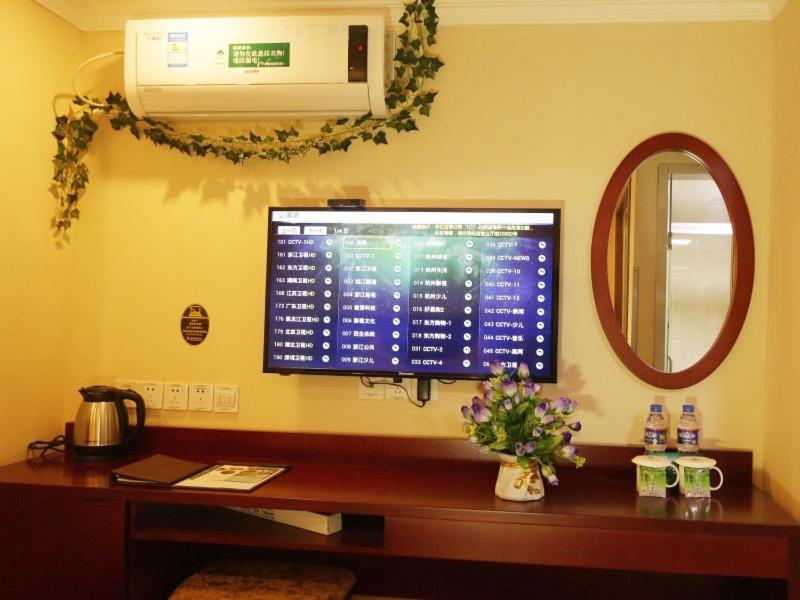 Greentree Inn Zhejiang Jiaxing West Zhongshan Road Vintage Car Building Express Hotel Exteriör bild