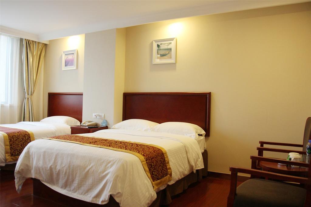 Greentree Inn Zhejiang Jiaxing West Zhongshan Road Vintage Car Building Express Hotel Exteriör bild