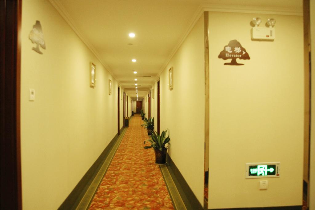 Greentree Inn Zhejiang Jiaxing West Zhongshan Road Vintage Car Building Express Hotel Exteriör bild